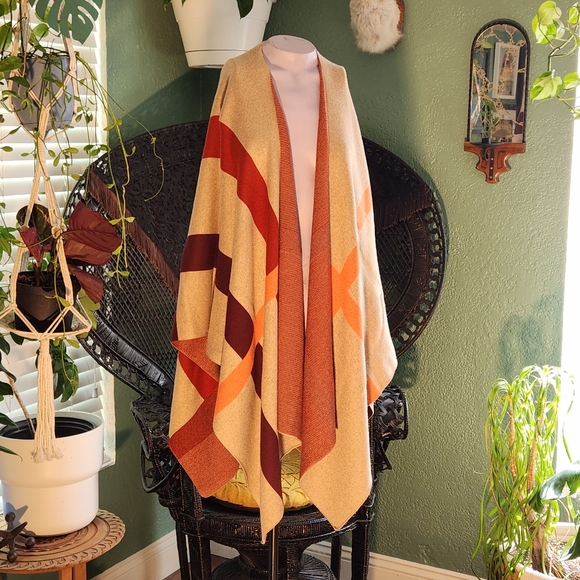 Talbots Poncho - Picture 3 of 5